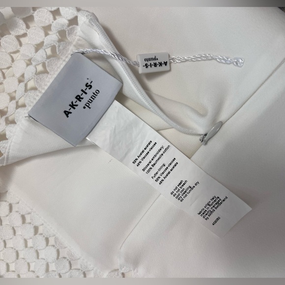 AKRIS Punto White Embroidered Dress NWOT Size 4 - Picture 14 of 15